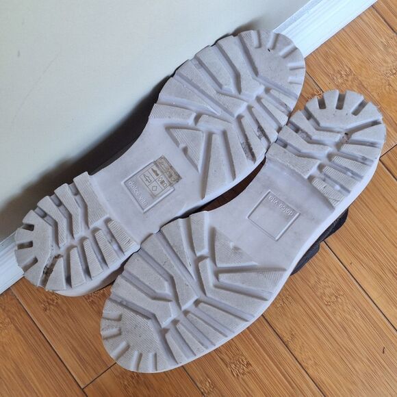 Dolce Vita Huey Lugged Chelsea Ankle Boot Black Exotic Croc size 10 Women's EUC - Picture 9 of 12